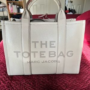 Marc Jacobs the Leather Small Tote Bag